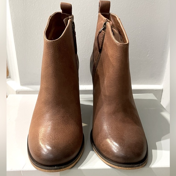 BP. Lance block heel bootie - Picture 2 of 7